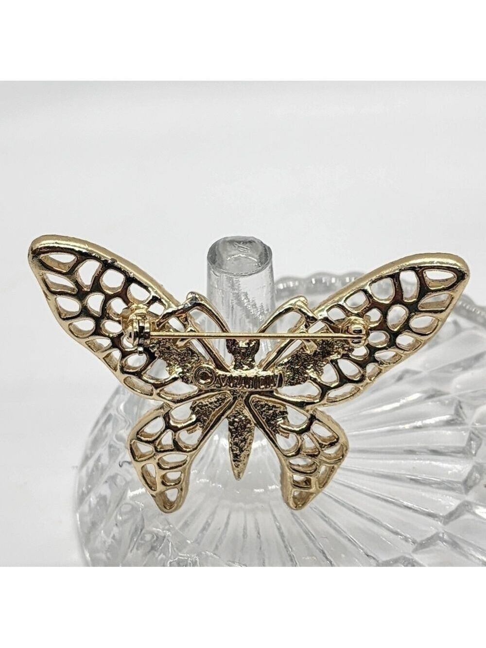 Vintage Sarah Coventry goldtone brooch large wings - Picture 4 of 8